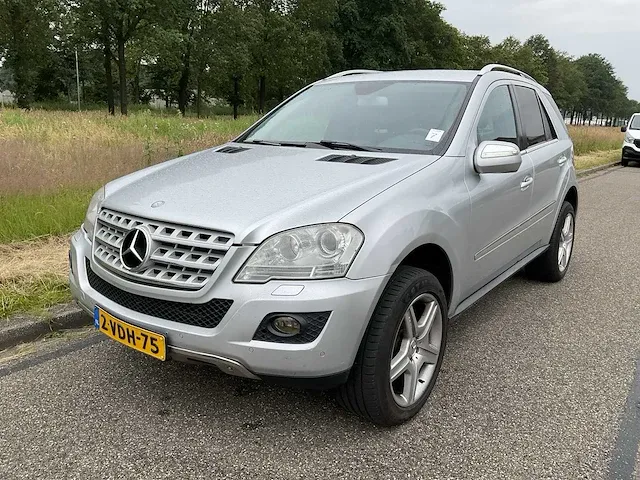2009 mercedes-benz m-klasse - 320 cdi personenauto - afbeelding 1 van  24