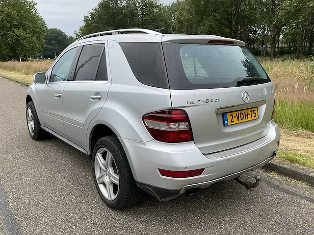 2009 mercedes-benz m-klasse - 320 cdi personenauto - afbeelding 12 van  24
