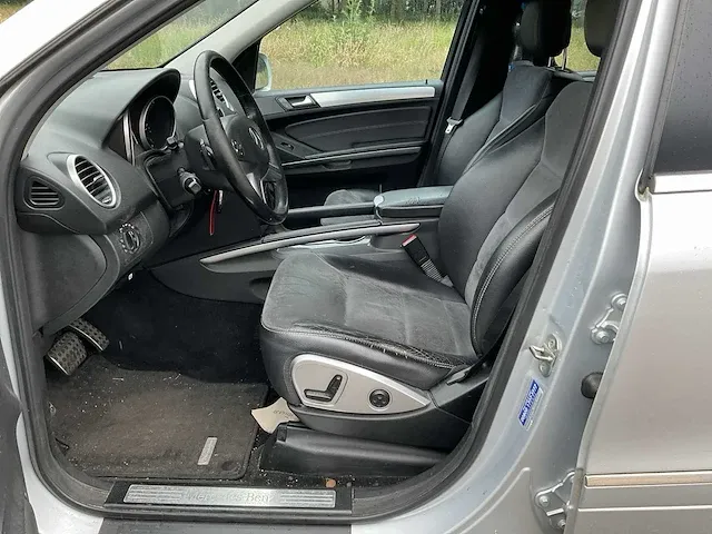 2009 mercedes-benz m-klasse - 320 cdi personenauto - afbeelding 22 van  24