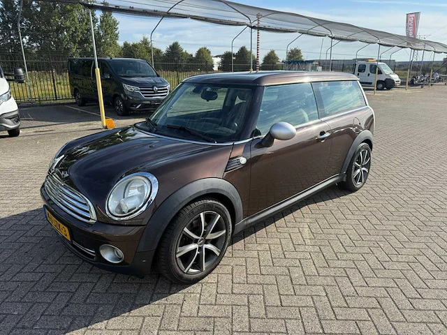 2009 mini mini clubman personenauto - afbeelding 1 van  8