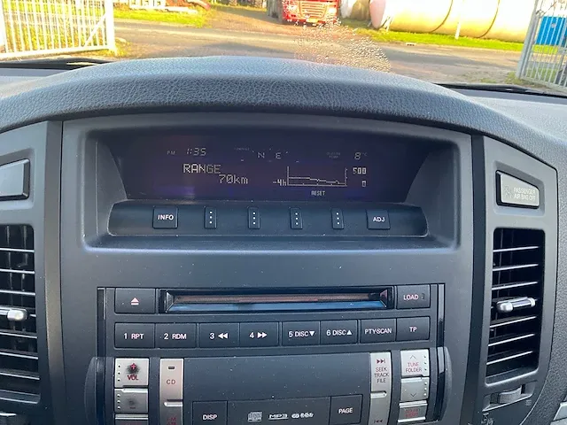 2009 mitsubishi pajero 3.2 di-d automatic invite high roof bedrijfswagen - afbeelding 10 van  28