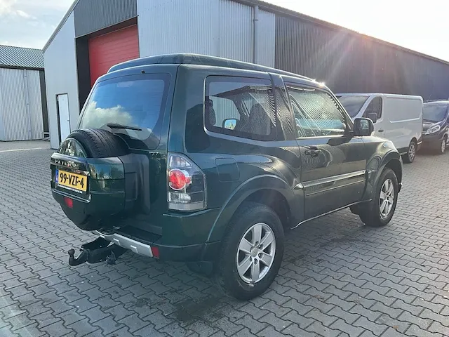 2009 mitsubishi pajero 3.2 di-d automatic invite high roof bedrijfswagen - afbeelding 23 van  28
