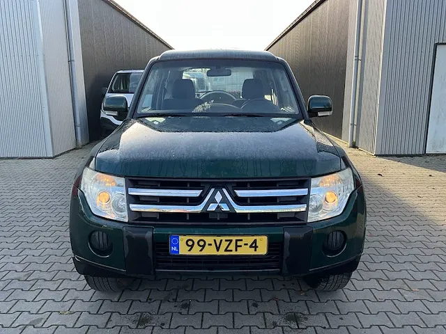 2009 mitsubishi pajero 3.2 di-d automatic invite high roof bedrijfswagen - afbeelding 26 van  28