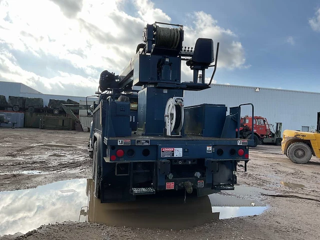 2009 navistar 7400sba legervoertuig - afbeelding 12 van  15