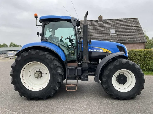 2009 new holland t7040 vierwielaangedreven landbouwtractor - afbeelding 37 van  41