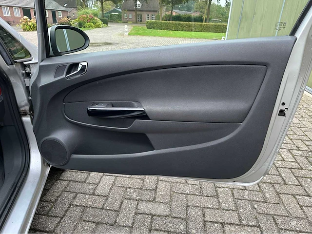 2009 opel corsa personenauto - afbeelding 3 van  37