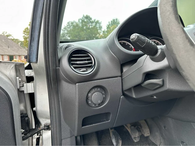 2009 opel corsa personenauto - afbeelding 25 van  37