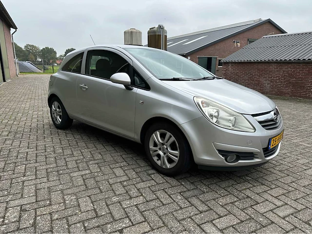 2009 opel corsa personenauto - afbeelding 32 van  37