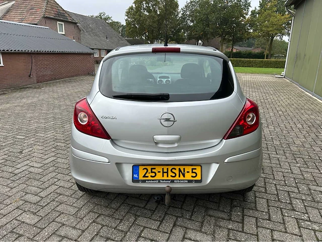 2009 opel corsa personenauto - afbeelding 33 van  37