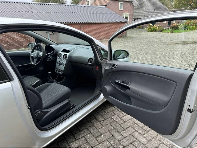 2009 opel corsa personenauto - afbeelding 37 van  37
