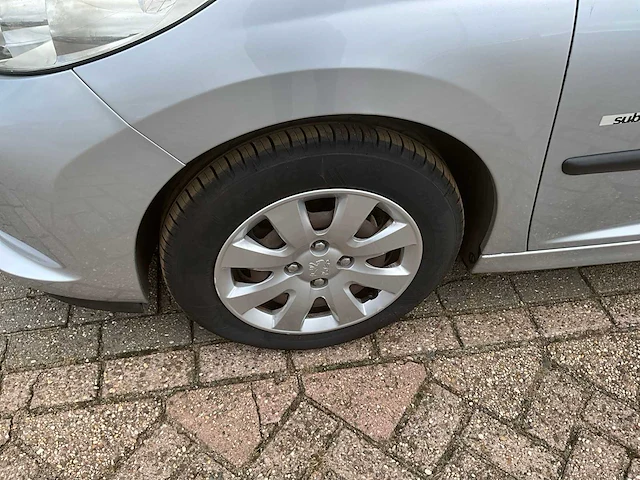 2009 peugeot 207 personenauto - afbeelding 7 van  18