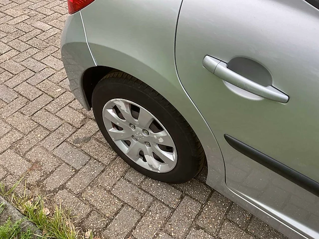 2009 peugeot 207 personenauto - afbeelding 10 van  18
