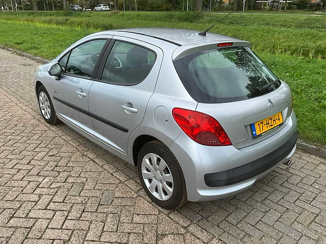 2009 peugeot 207 personenauto - afbeelding 15 van  18