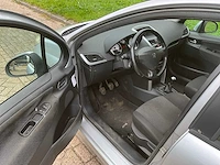 2009 peugeot 207 personenauto - afbeelding 16 van  18