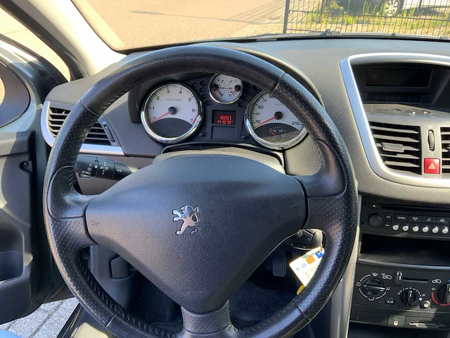 2009 peugeot 207 personenauto - afbeelding 9 van  22