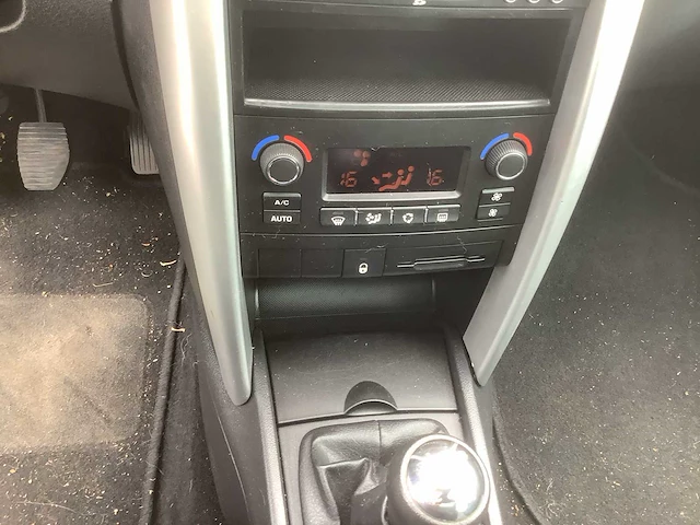 2009 peugeot 207 sw 1.6 vti première personenauto - afbeelding 3 van  17