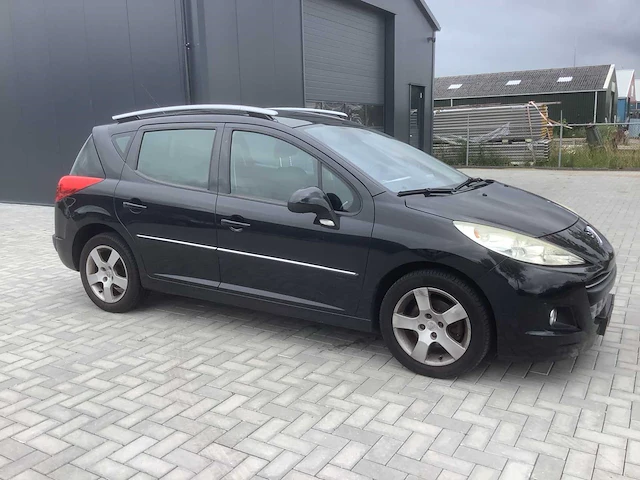2009 peugeot 207 sw 1.6 vti première personenauto - afbeelding 10 van  17