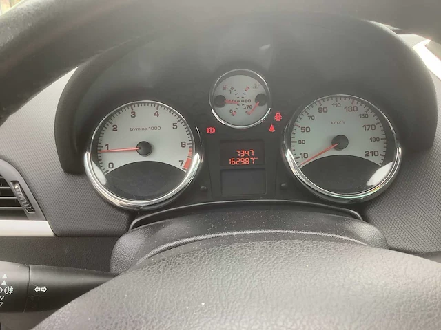 2009 peugeot 207 sw 1.6 vti première personenauto - afbeelding 17 van  17