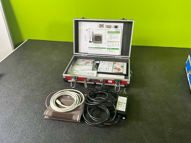 2009 philips suresign vs2 patiëntmonitor - afbeelding 12 van  12