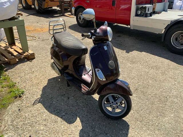 2009 piaggio bromscooter scooter - afbeelding 4 van  9