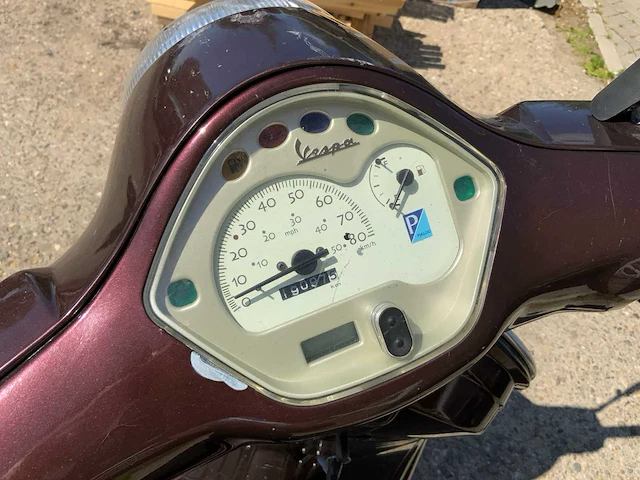2009 piaggio bromscooter scooter - afbeelding 9 van  9
