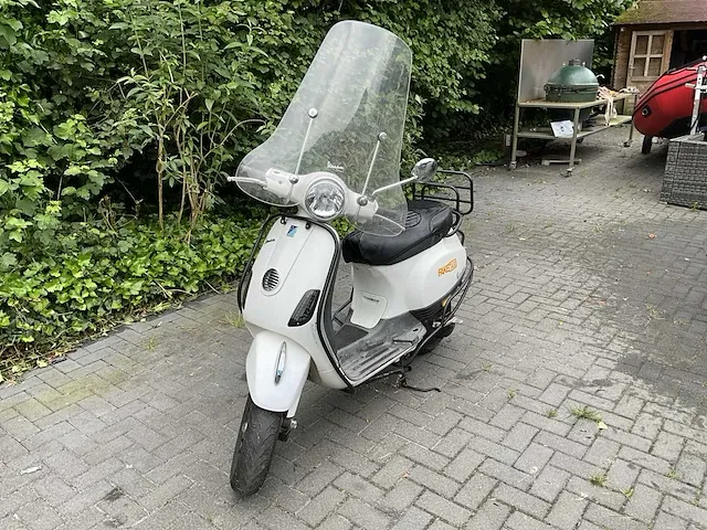 2009 piaggio lx50 snorscooter - afbeelding 1 van  8