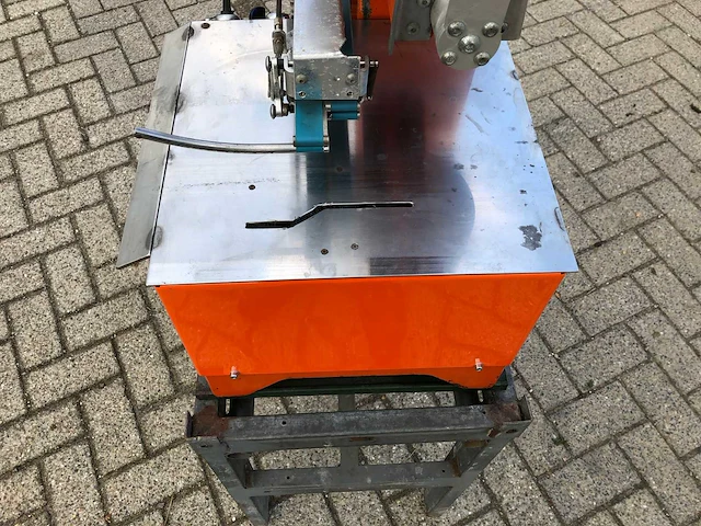 2009 potveer bindmachine met chrysal zakjes toevoer - afbeelding 2 van  16
