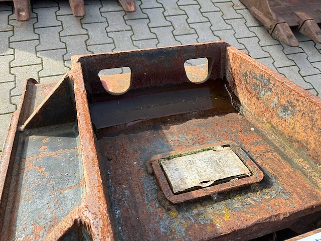 2009 radlinger t6 dieplepelbak - afbeelding 6 van  9