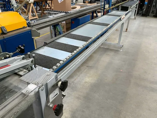 2009 schüco 280 010 afdicht rubberprofiel inrolautomaat - afbeelding 14 van  14