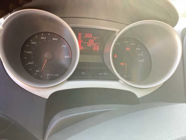 2009 seat ibiza sc 1.6 style personenauto - afbeelding 2 van  23