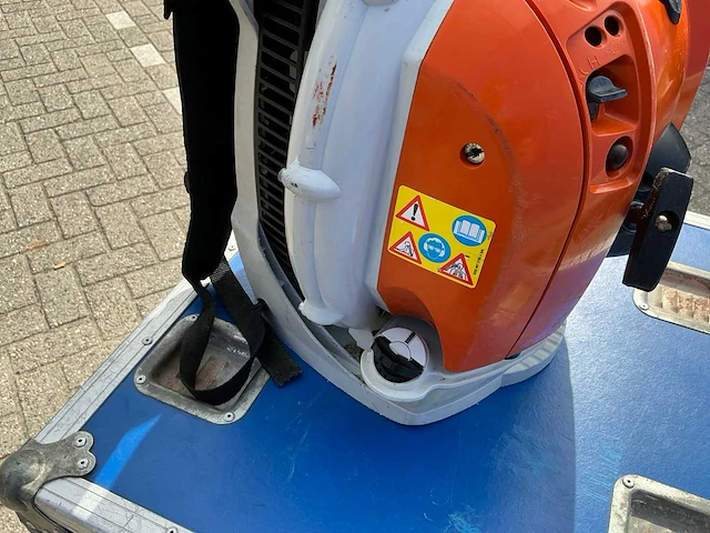 2009 stihl br550 bladblazer - afbeelding 8 van  9