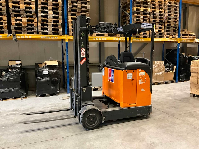 2009 still fm-se14 reach truck - afbeelding 11 van  14