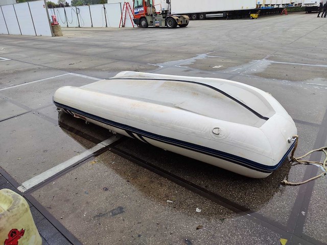 2009 suzumar 360 rubberboot - afbeelding 4 van  5