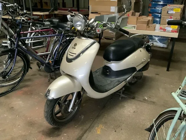2009 sym cello snorscooter - afbeelding 9 van  15