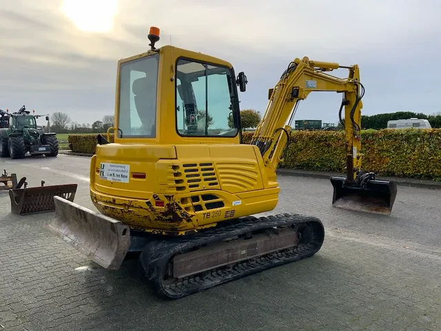 2009 takeuchi tb250 minigraafmachine - afbeelding 23 van  34