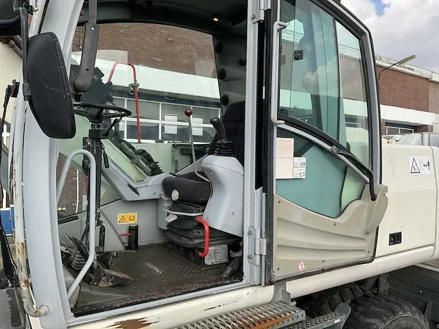 2009 terex tw170 banden graafmachine - afbeelding 15 van  31