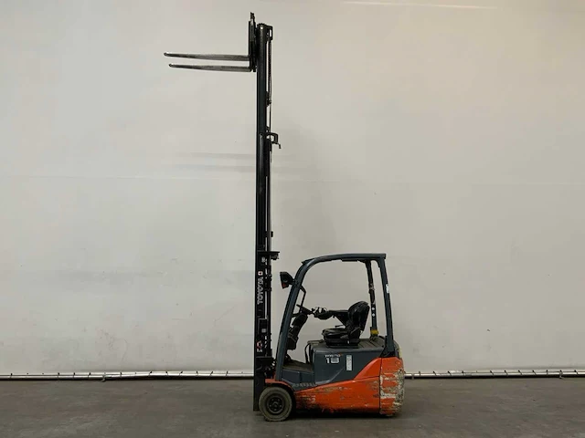 2009 toyota 8fbet18 vorkheftruck met accu van 2023 - afbeelding 10 van  31