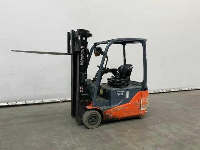 2009 toyota 8fbet18 vorkheftruck met accu van 2023 - afbeelding 17 van  31