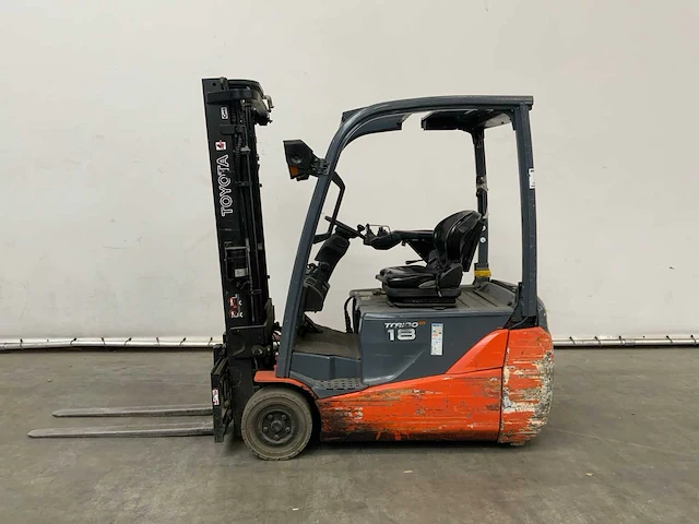 2009 toyota 8fbet18 vorkheftruck met accu van 2023 - afbeelding 12 van  31
