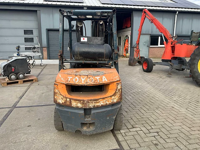 2009 toyota d-42-7fg25 vorkheftruck - afbeelding 18 van  19