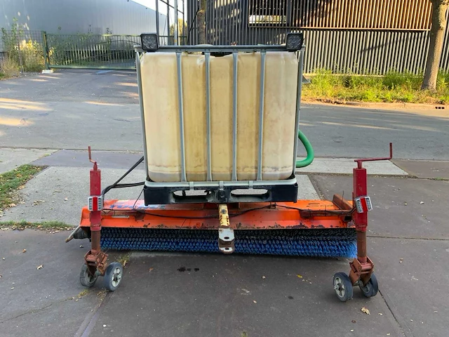2009 tuchel eco 230 hd veegmachine met watertank - afbeelding 2 van  21