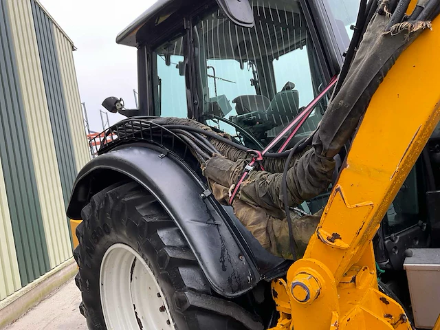2009 valtra t182 direct vierwielaangedreven landbouwtractor - afbeelding 11 van  45