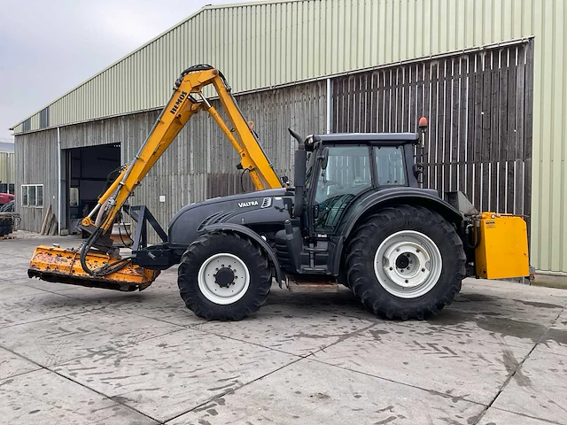 2009 valtra t182 direct vierwielaangedreven landbouwtractor - afbeelding 42 van  45