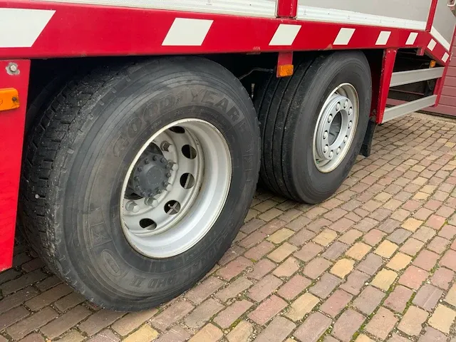 2009 volvo fe320 vrachtwagen - afbeelding 10 van  25