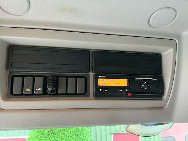 2009 volvo fe320 vrachtwagen - afbeelding 20 van  25