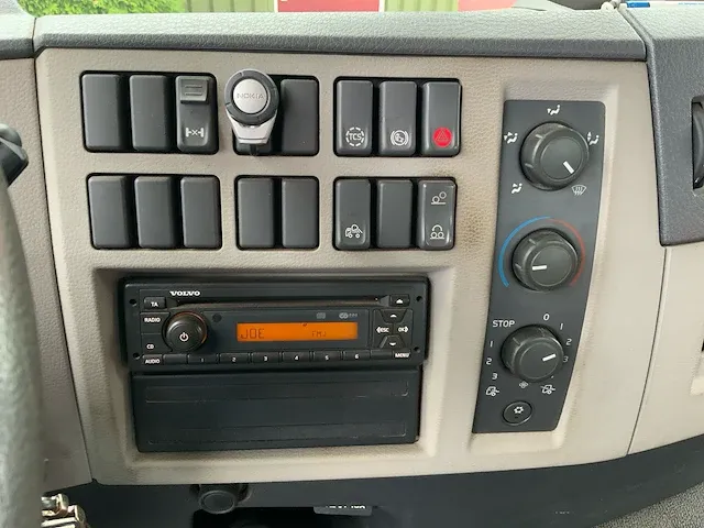 2009 volvo fe320 vrachtwagen - afbeelding 21 van  25