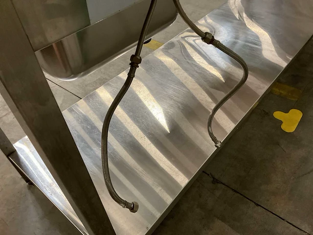 200cm rvs werktafel met spoelbak - afbeelding 4 van  5
