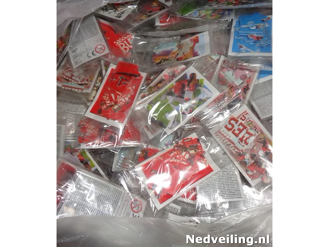 200x mini puzzel disney cars - afbeelding 9 van  9