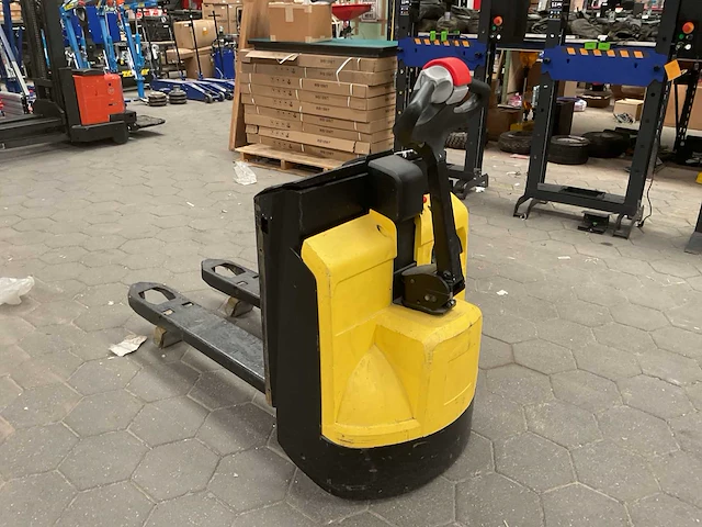 201 hyster p1.6 elektrische palletwagen - afbeelding 4 van  7