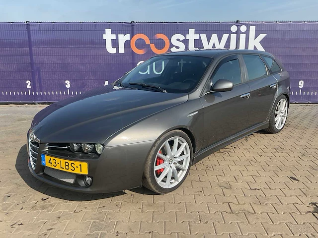 2010 - alfa romeo - 2010 - 159 sportwagon - 1.9 jtd - personenauto - afbeelding 1 van  15
